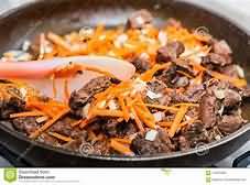 Beef, mince, with vegetables, stewed