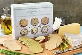 Biscuits, cheese flavoured