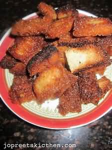 Bread, white, sliced, fried in rapeseed oil