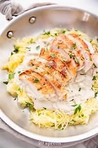 Chicken in white sauce, made with whole milk