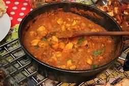 Curry, chicken tikka masala, retail, reheated