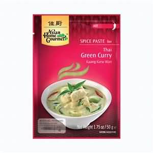 Curry, chicken, average, retail, reheated with rice