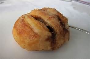 Eccles cakes, retail