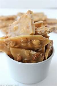Peanut brittle, homemade