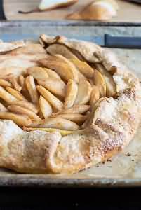 Pie, fruit, wholemeal, one crust, homemade
