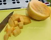 Pomelo, flesh only, weighed with peel and pips