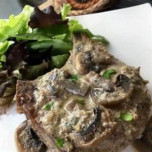Pork chops in mustard and cream, homemade, weighed with bone