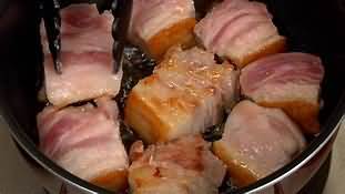 Pork, fat, average, cooked