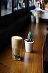 Coffee, infusion, average, with single cream