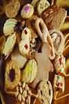 Currant buns, retail