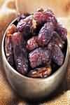 Dates, dried, flesh and skin