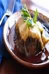 Pie, steak and kidney, single crust, homemade