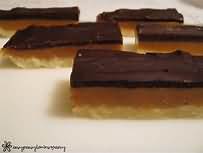 Shortcake, caramel, chocolate covered, retail