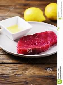 Tuna, flesh only, raw