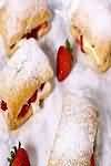 Pastry, flaky puff, retail, uncooked