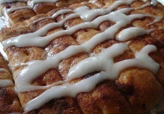 DOMINO'S Cinna Stix