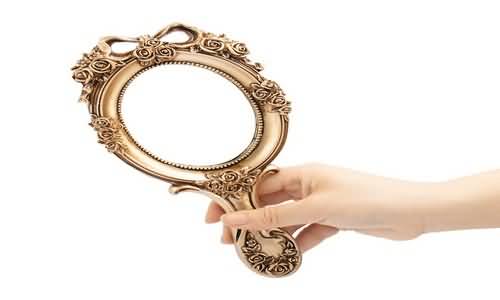 hand-mirror