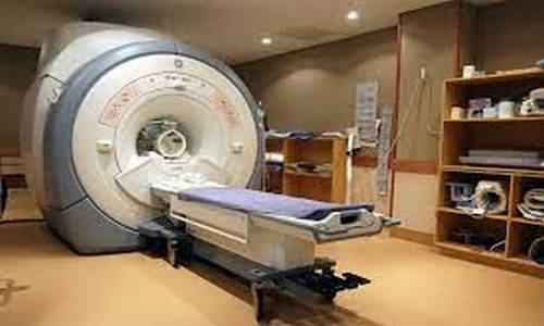 magnetic-resonance-imaging-machine