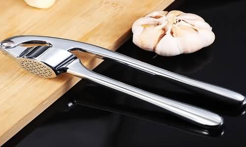 garlic-press